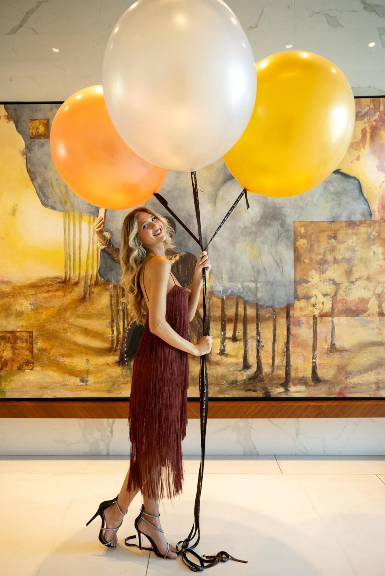 Ette Luxury Hotel & Spa Four Corners Buitenkant foto A model with balloons